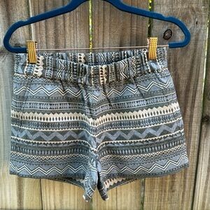 J. Crew tribal pattern pull on shorts, size 00
